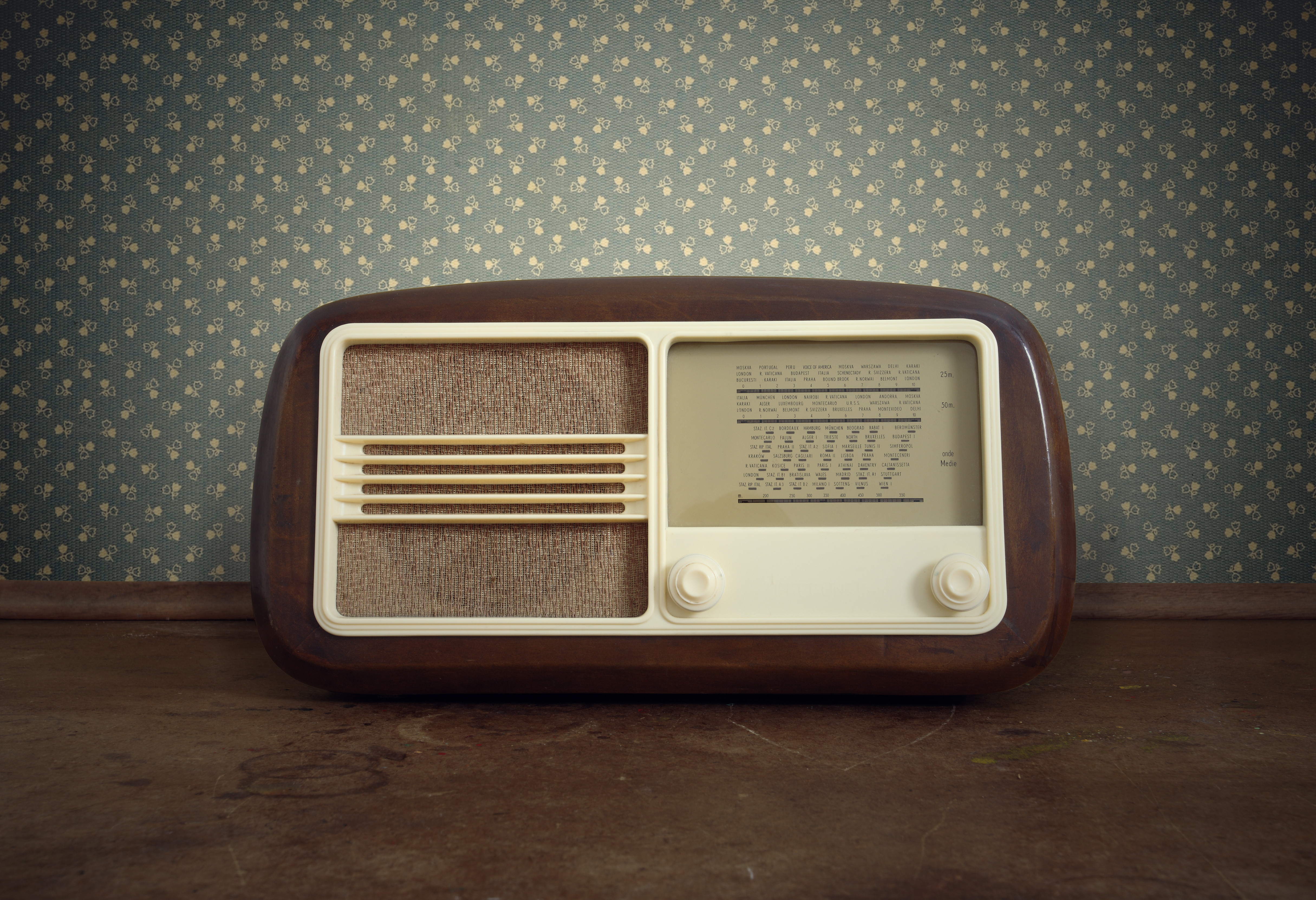 Uit de oude wereld een transistor radio